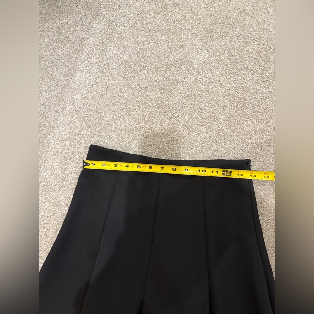 Vince Camuto black A-line midi skirt. Women’s Size 0. - Picture 7 of 8
